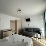 Ayana Apartment *